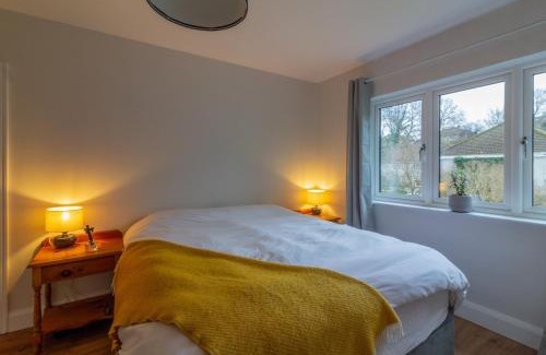 Rathfarnham House | Tranquil Retreat at GuestReady near Castle Golf Club