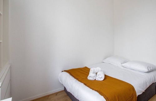 Griffon - Royale Apartment | GuestReady-Spacious apt on slopes of Croix-Rousse