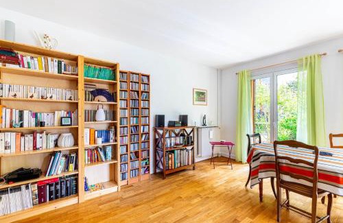 Meudon Apartment | Trendy Retreat Near La Seine Musicale for Families