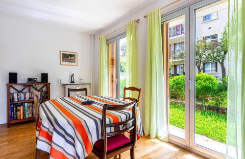 Meudon Apartment | Trendy Retreat Near La Seine Musicale for Families