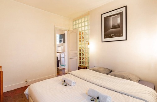 Quartier de la Chapelle Apartment | Sunny Apartment near Montmartre - Guest Rated 10/10
