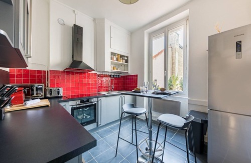 Villette - Maisons Neuves Apartment | Convenient GuestReady T2 Near Part Dieu - Family Friendly Stay