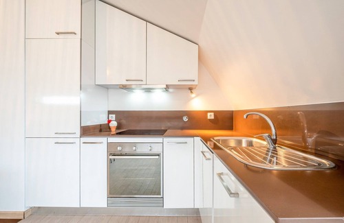 Trafaria Apartment | Top-Rated Tagus and Sea View Apartment in Trafaria