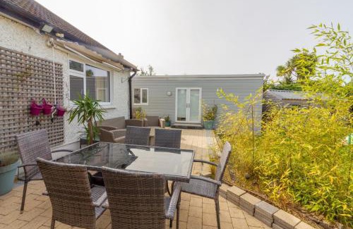 Dublin House | Serene Getaway at GuestReady in Kimmage - Family Friendly
