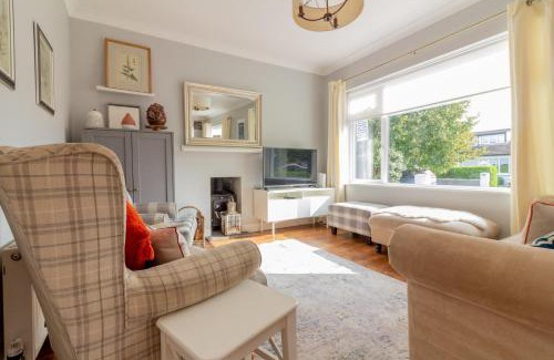 Dublin House | Serene Getaway at GuestReady in Kimmage - Family Friendly