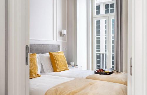 Baixa Apartment | Stylish 2BR Apt Minutes from Santa Justa Lift - Family Friendly