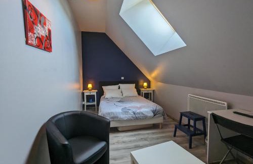 Neuvy-Saint-Sepulchre Bed & Breakfast | Cozy Guestroom in Neuvy-Saint-Sépulchre for 2 Guests