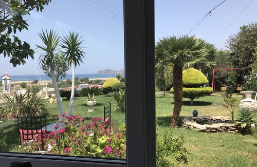Kissamos Apartment | Discover "A Little Paradise" with Ocean Views & Pool Access