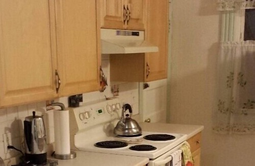 Firthcliffe House | Guests state the home is charming. New central air conditioning.