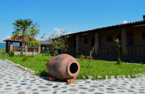 Kvareli Hotel | Welcoming Gugoshvili's Cellar: Pet-Friendly & Family-Oriented