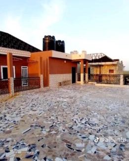 Abomey-Calavi Apartment | Family-Friendly Getaway at Guidi Hotel Awaits You