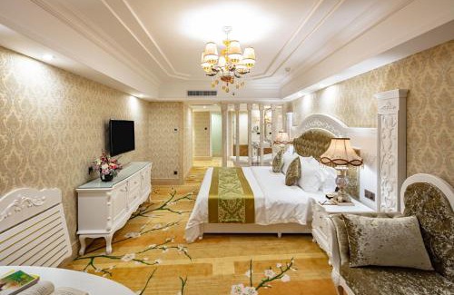 Guilin City Centre Hotel | Guilin Bravo Hotel: 5-Star Stay with Pool & Breakfast