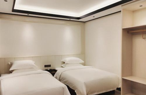 Xiufeng House | Cozy Guilin Meishe Homestay with Breakfast & Child Services