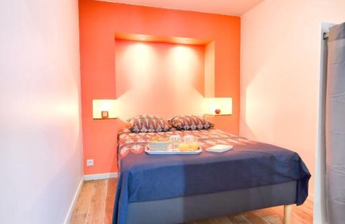 Saint-Martin-du-Littoral Apartment | Guillemard - Perfect Getaway Steps from the Beach
