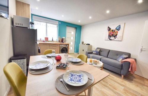 Saint-Martin-du-Littoral Apartment | Guillemard - Perfect Getaway Steps from the Beach