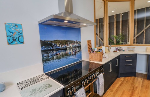 Guisborough Cottage | Pet-Friendly Guisborough Town Hall with Breakfast & Kitchen