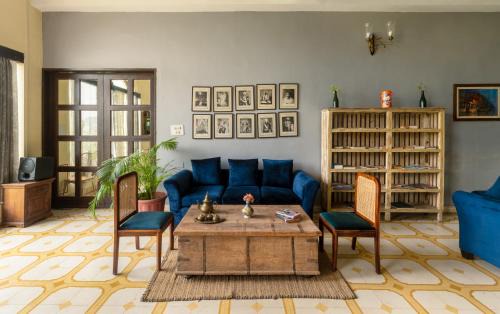 Pushkar Hotel | Gulaab Niwaas Palace: 4-Star Retreat with Oceanfront Bliss
