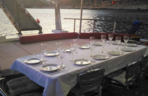 Trapani City Centre Boat Rental | Explore the Mediterranean: Liveaboard & Diving Safaris