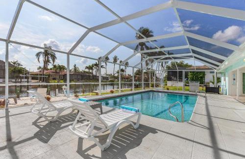 Yacht Club House | Family-Friendly Villa Dolphin Sunset with Pool and Gulf Access