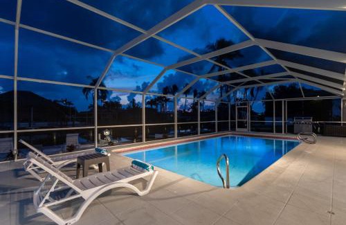 Yacht Club House | Family-Friendly Villa Dolphin Sunset with Pool and Gulf Access