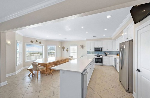 Villa Segunda House | Oceanfront Family Retreat with Private Pool & Ocean Views