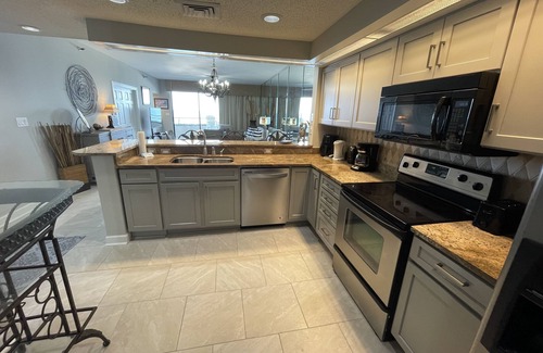 Ono Island Condo | Gulf Front Condo with Breathtaking Ocean Views & Pool