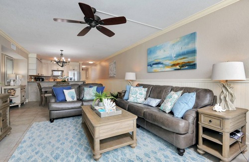 Madeira Beach Condo | Oceanfront Executive Condominium with 2 Master Suites