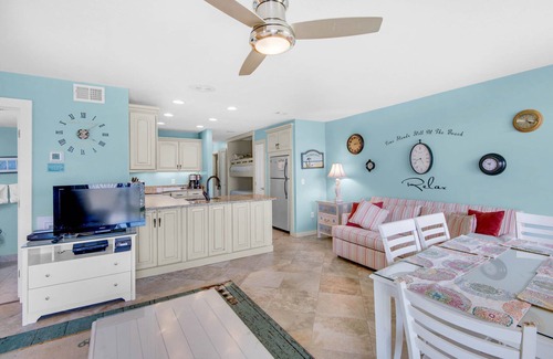Fort Bay Condo | Beachfront Escape with Pool, Hot Tub & Grill Area