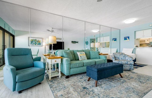 Silver Sands Beach Hotel | Relax at Gulf Gate 308: Oceanfront Getaway with Pool