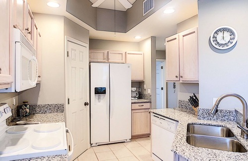 Iona Condo | Discover Gulf Harbor Yacht and Country Club: 10/10 Stay!