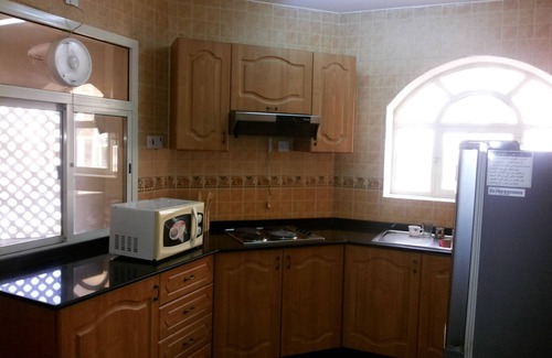 Al Ghubrah Ash Shamaliyyah Apartment | Relaxing Gulf Hotel Apartment with Oceanfront Views