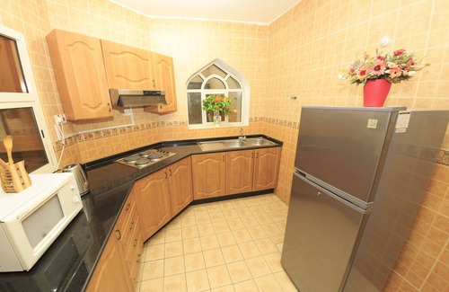 Al Ghubrah Ash Shamaliyyah Apartment | Relaxing Gulf Hotel Apartment with Oceanfront Views