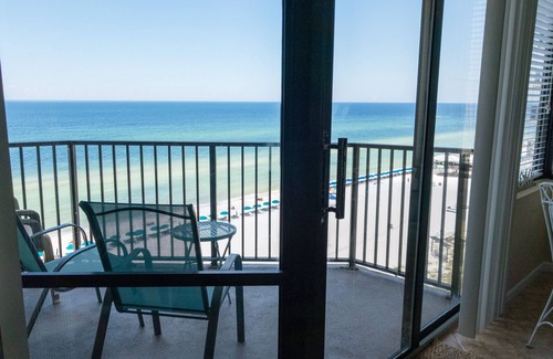 Panama City Beach Condo | Oceanfront Condo with Balcony & Pool - Rated 9.8/10!