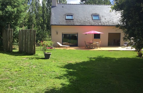Baden House | Tranquil Gulf of Morbihan Baden House with Ocean View