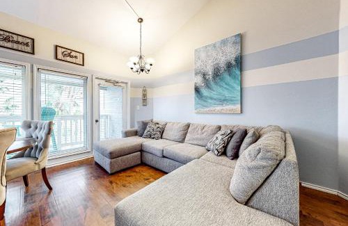 South Padre Island Apartment | Oceanfront Gulf Point Condominiums #1314 with Pool & Hot Tub