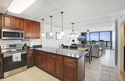 Port Aransas Condo | Top-Floor Beachfront Retreat at Gulf Shores #603 - 10/10 Rated