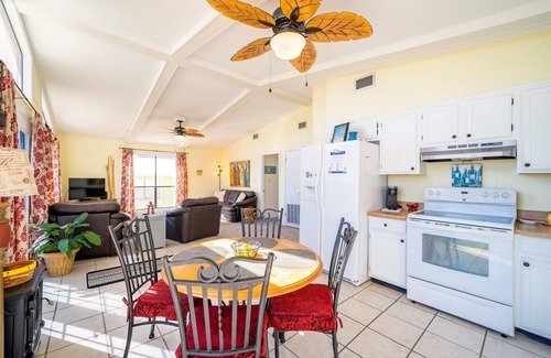 Fort Morgan House | Beachfront Bliss at Gulf Shores Beach House ~Palm Paradise~
