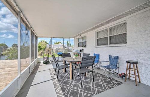 Signal Cove House | Bright Hudson Escape with Gulf Views & Family Amenities