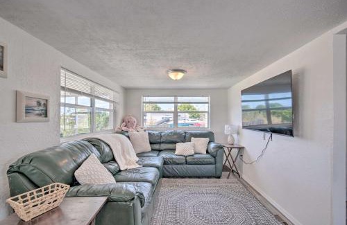 Signal Cove House | Bright Hudson Escape with Gulf Views & Family Amenities