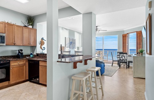 Fort Walton Beach Condo | Beachfront Bliss at Gulfside 402 - Top Rated Ocean View!