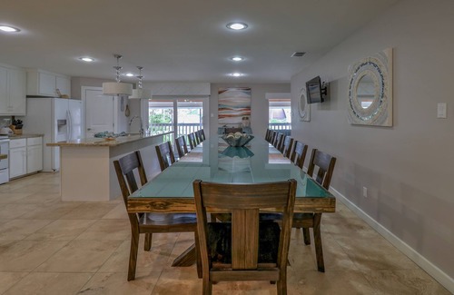 South Padre Island House | Oceanfront Gulfside Gathering Place: A Perfect Coastal Retreat