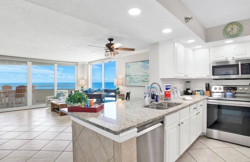 Ono Island Resort | Beachfront Gulfside Oasis: Top-Rated with Pool & Breakfast