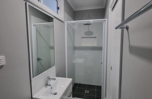 Gulgong Hotel | Gulgong Tourist Park: Kid-Friendly Stay with Great Amenities