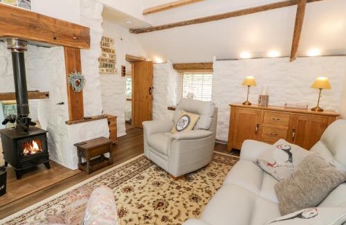 Bodorgan House | Discover Family-Friendly Comfort at Gull Cottage
