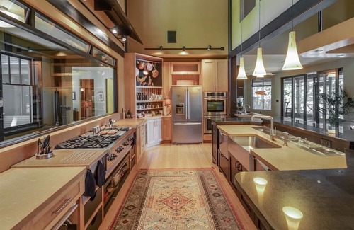 Lake Shore House | Dream Family Getaway at Gull Lake Chain with Amazing Amenities