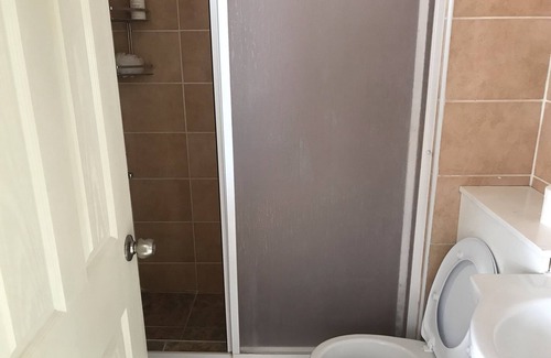 Milas Apartment | Gulluk Residence: Pet-Friendly Flat in Prime Location