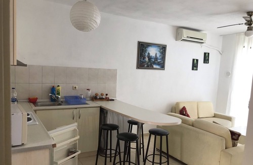 Milas Apartment | Gulluk Residence: Pet-Friendly Flat in Prime Location
