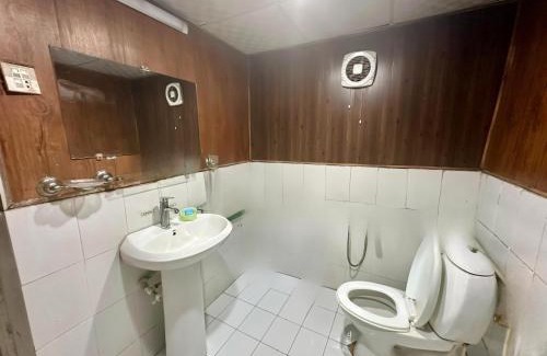 Azad Kashmir Cabin | Gultari Guest Rooms