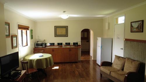 East Barron Bed & Breakfast | Relax at Gumtree on Gillies Bed and Breakfast with Pool