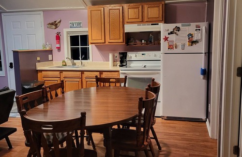 Shelbyville Cottage | Lakefront Getaway: Guest Rated 9.8 with Pool and Spa